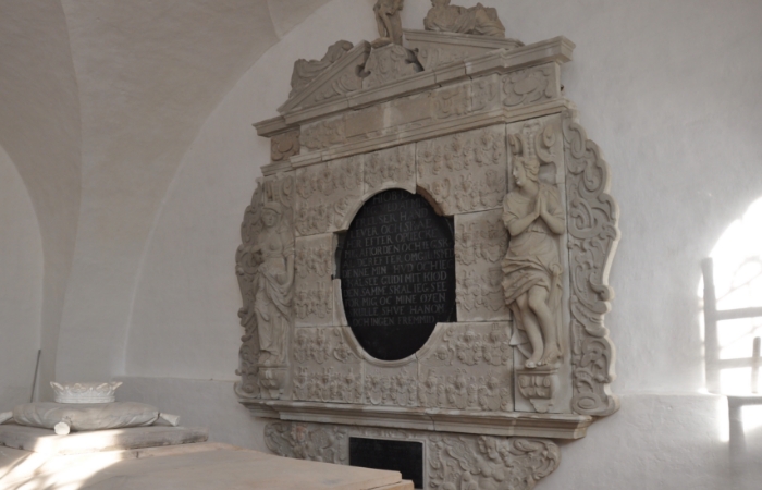 Sandstens Epitafium i Rårup Kirke